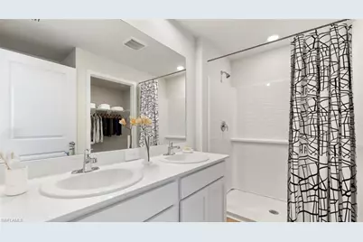 2513 15th St SW, Lehigh Acres, FL 33976 - Photo 5