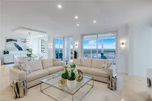 275 Indies Way, Naples, FL 34110 - Photo 7