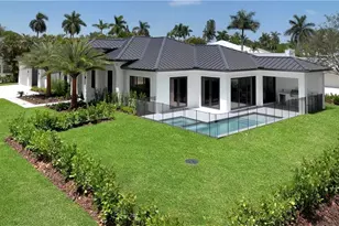 2200 11th St N, Naples, FL 34103 - Photo 39