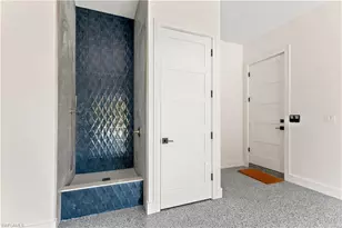 2200 11th St N, Naples, FL 34103 - Photo 23