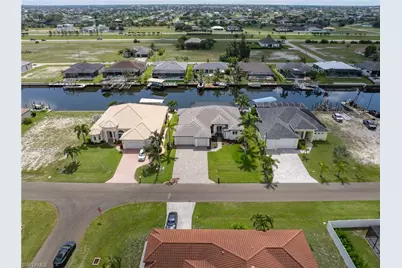 229 NW 33rd Ave, Cape Coral, FL 33993 - Photo 35