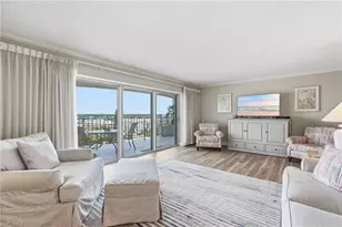 3951 Gulf Shore Blvd N, Naples, FL 34103 - Photo 3