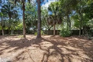 2656 River Reach Dr, Naples, FL 34104 - Photo 23