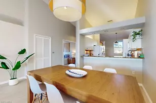 350 Robin Hood Cir, Naples, FL 34104 - Photo 5