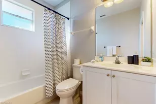 350 Robin Hood Cir, Naples, FL 34104 - Photo 19