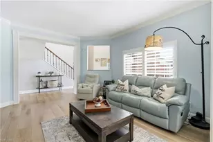 308 Wentworth Ct, Naples, FL 34104 - Photo 5