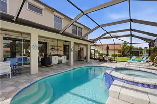 308 Wentworth Ct, Naples, FL 34104 - Photo 37