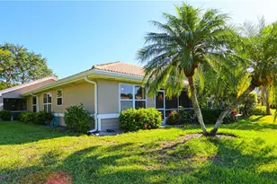 402 Emerald Bay Cir, Naples, FL 34110 - Photo 45