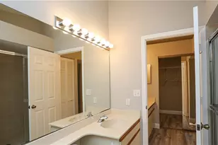 402 Emerald Bay Cir, Naples, FL 34110 - Photo 25