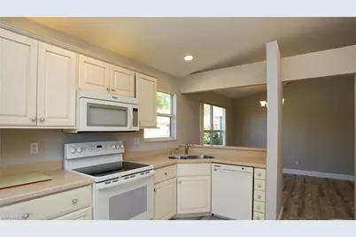 402 Emerald Bay Cir #E7, Naples, FL 34110 - Photo 17