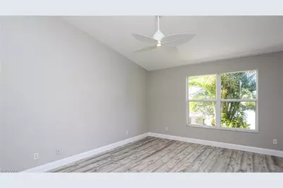 402 Emerald Bay Cir #E7, Naples, FL 34110 - Photo 23