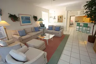 8437 Abbington Cir, Naples, FL 34108 - Photo 3