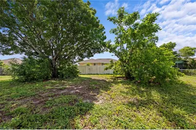 3001 SW 1st Pl, Cape Coral, FL 33914 - Photo 9