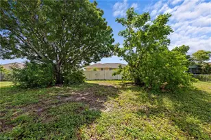 3001 SW 1st Pl, Cape Coral, FL 33914 - Photo 9
