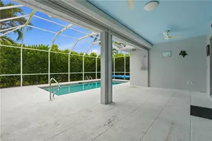295 Stanhope Cir, Naples, FL 34104 - Photo 37