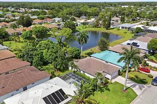 295 Stanhope Cir, Naples, FL 34104 - Photo 49