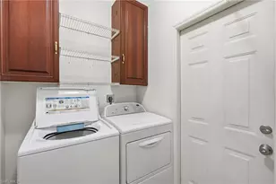 295 Stanhope Cir, Naples, FL 34104 - Photo 33