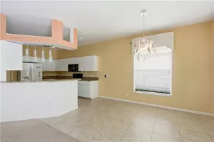 295 Stanhope Cir, Naples, FL 34104 - Photo 15