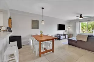 8304 Key Royal Cir, Naples, FL 34119 - Photo 7