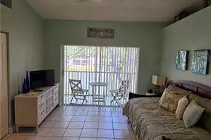 200 Diamond Cir, Naples, FL 34110 - Photo 13