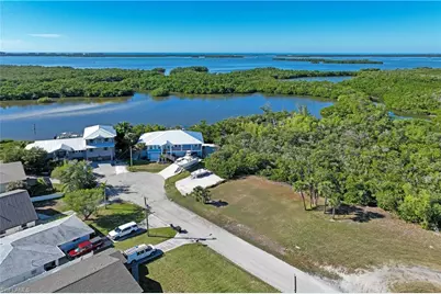 24519 Sailfish St, Bonita Springs, FL 34134 - Photo 3