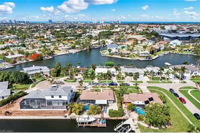 785 Willow Ct, Marco Island, FL 34145 - Photo 27