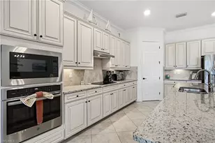 28086 Kerry Ct, Bonita Springs, FL 34135 - Photo 9