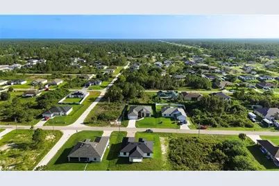 2516 24th St W, Lehigh Acres, FL 33971 - Photo 9