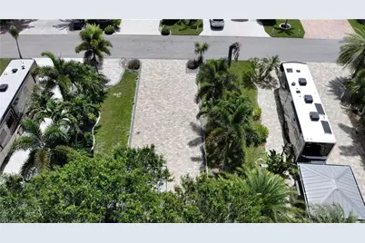 10067 Parkwood Dr, Fort Myers, FL 33905 - Photo 5