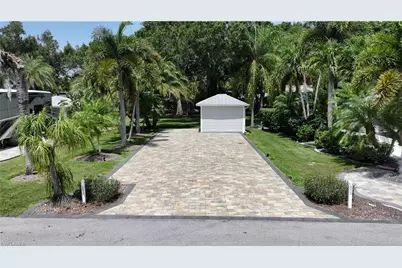 10067 Parkwood Dr, Fort Myers, FL 33905 - Photo 1