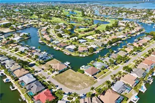 1540 Buccaneer Ct, Marco Island, FL 34145 - Photo 7