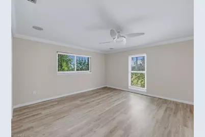 667 Park Shore Dr, Naples, FL 34103 - Photo 17