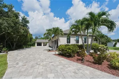 21156 See See St, Estero, FL 33928 - Photo 3