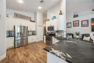 219 Glen Eagle Cir, Naples, FL 34104 - Photo 9