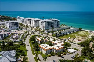 1100 Gulf Shore Blvd N, Naples, FL 34102 - Photo 33