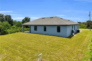 2714 63rd St W, Lehigh Acres, FL 33971 - Photo 9