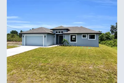 2714 63rd St W, Lehigh Acres, FL 33971 - Photo 3