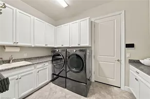 9392 Terresina Dr, Naples, FL 34119 - Photo 23