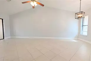 13147 Hampshire Ct, Fort Myers, FL 33919 - Photo 9