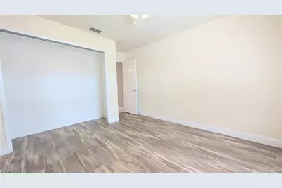 13147 Hampshire Ct, Fort Myers, FL 33919 - Photo 11