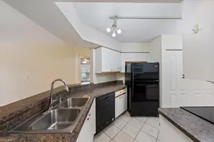 149 Wading Bird Cir, Naples, FL 34110 - Photo 3