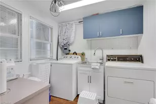 386 Leopard Ln, Naples, FL 34114 - Photo 19