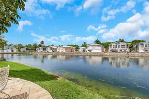 386 Leopard Ln, Naples, FL 34114 - Photo 23