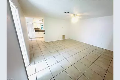 1215 S Alhambra Cir #B, Naples, FL 34103 - Photo 3