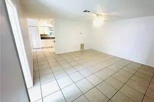 1215 S Alhambra Cir, Naples, FL 34103 - Photo 3