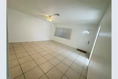 1215 S Alhambra Cir #B, Naples, FL 34103 - Photo 5