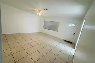 1215 S Alhambra Cir, Naples, FL 34103 - Photo 5