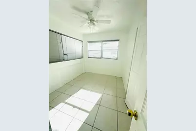 1215 S Alhambra Cir #B, Naples, FL 34103 - Photo 9