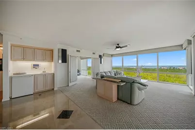 7515 Pelican Bay Blvd #10D, Naples, FL 34108 - Photo 15