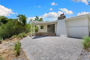 66 River Ct, Naples, FL 34110 - Photo 15